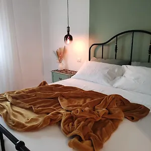  Bed & Breakfast Casa Tulu Italy
